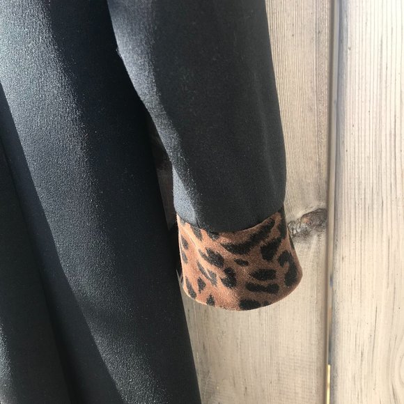 Jones New York  Coat Black w/ Leopard Trim Size 8 - Picture 3 of 8
